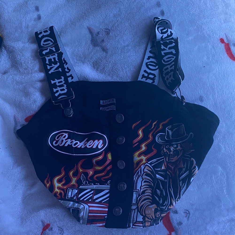 Broken Black Graphic Shoulder Bag